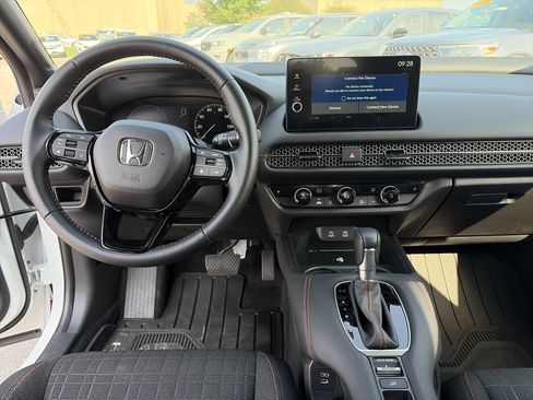 Certified 2026 Honda HR-V Sport image 20