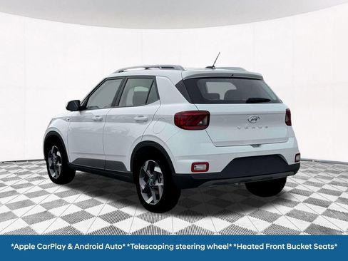 New 2026 Hyundai Venue SEL FWD image 8