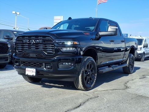 Used 2025 RAM 2500 Big Horn image 3