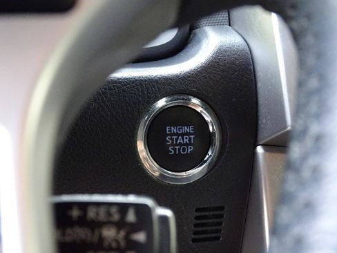 Used 2024 Toyota 4Runner SR5 RWD image 32