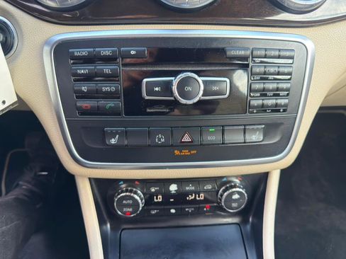 Used 2014 Mercedes-Benz CLA 250 image 17