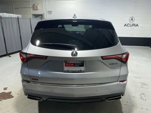 Used 2024 Acura MDX SH-AWD w/ Technology Package image 5