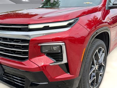 New 2026 Chevrolet Traverse High Country FWD image 10