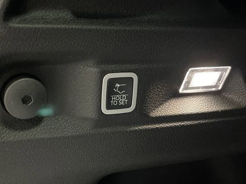 New 2025 Jeep Grand Cherokee L Limited image 15