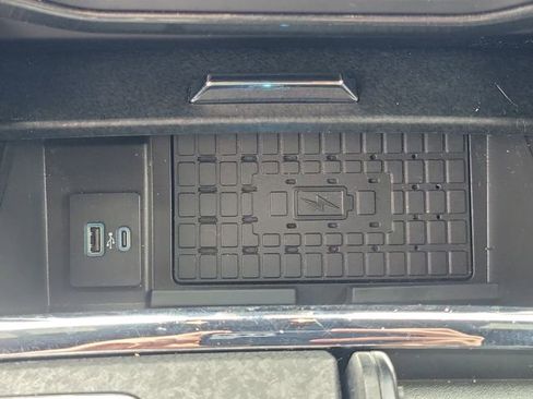 Used 2023 Ford Expedition Limited AWD/4WD image 28