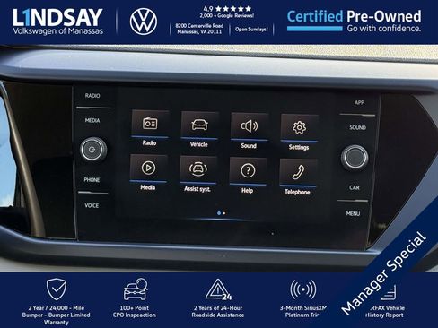 Certified 2022 Volkswagen Taos SE image 14