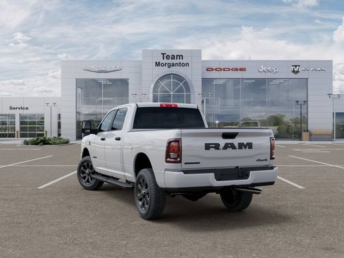 New 2026 RAM 2500 Big Horn AWD/4WD image 4