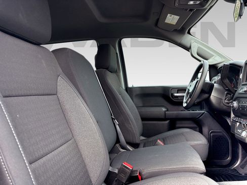 Used 2024 Chevrolet Silverado 1500 Custom image 11