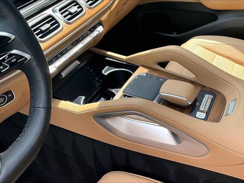 Certified 2026 Mercedes-Benz GLS 580 4MATIC image 14