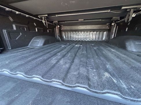 Used 2025 GMC Sierra 2500 AT4 w/ AT4 Premium Plus Package image 16