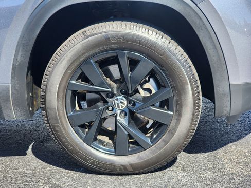 Used 2022 Volkswagen Atlas Cross Sport SE image 6