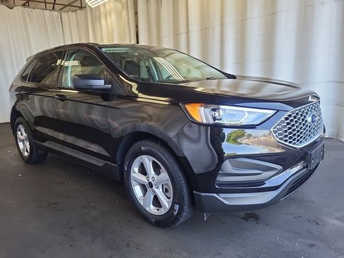 Used 2024 Ford Edge SE AWD/4WD image 2