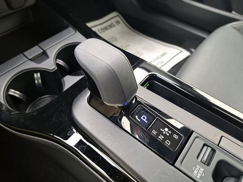 Used 2024 Toyota Prius XLE image 20