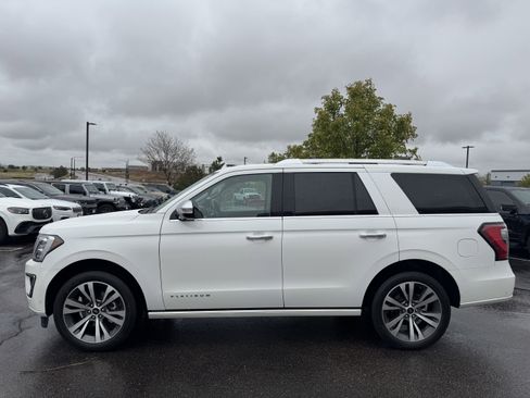 Used 2021 Ford Expedition Platinum AWD/4WD image 4