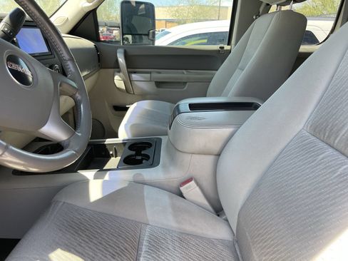 Used 2011 GMC Sierra 2500 SLE AWD/4WD image 8