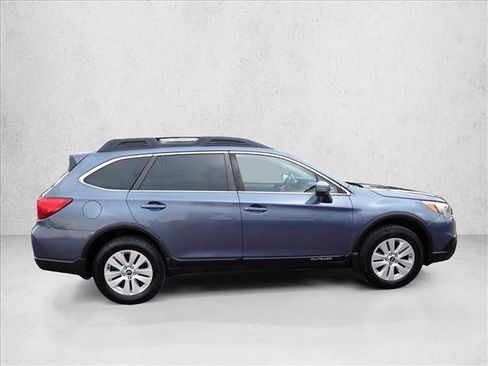 Used 2015 Subaru Outback 2.5i Premium AWD/4WD image 5