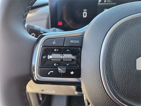 New 2026 Kia Carnival LXS image 20