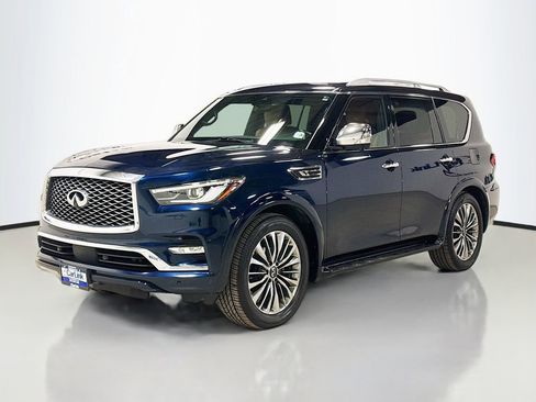 Used 2021 INFINITI QX80 Sensory w/ All-Season Package image 3