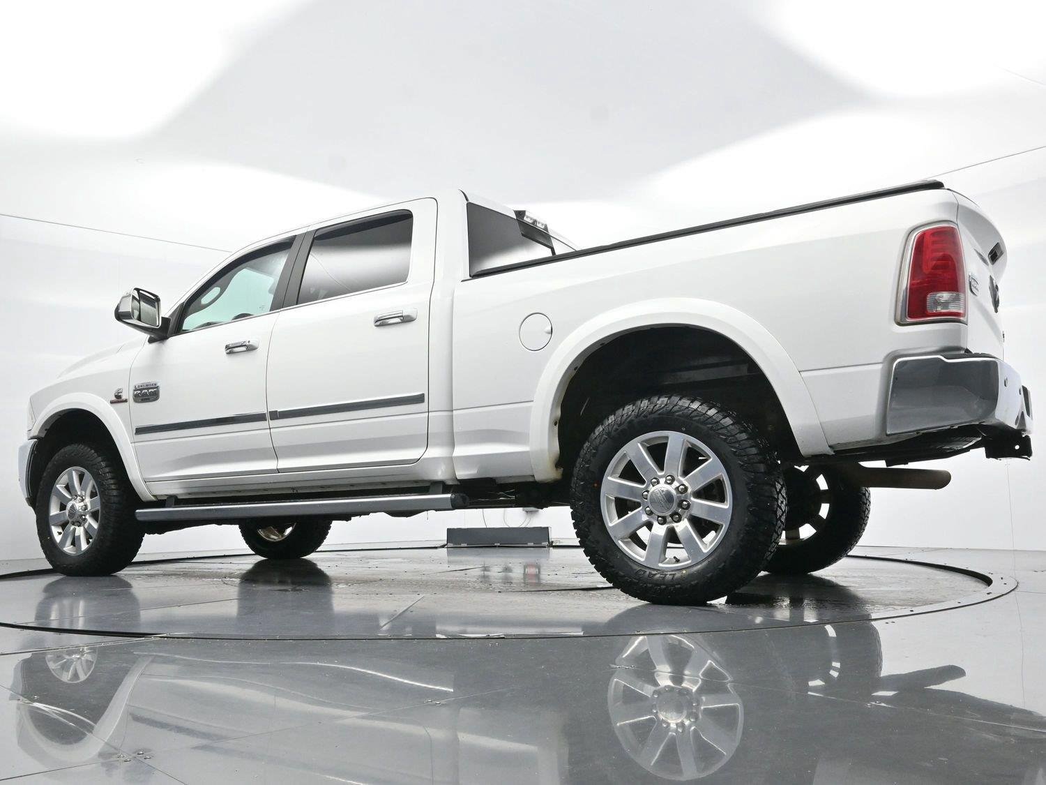 Used 2018 RAM 2500 Longhorn w/ Convenience Group AWD/4WD image 50