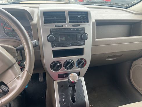 Used 2007 Jeep Patriot Sport image 9