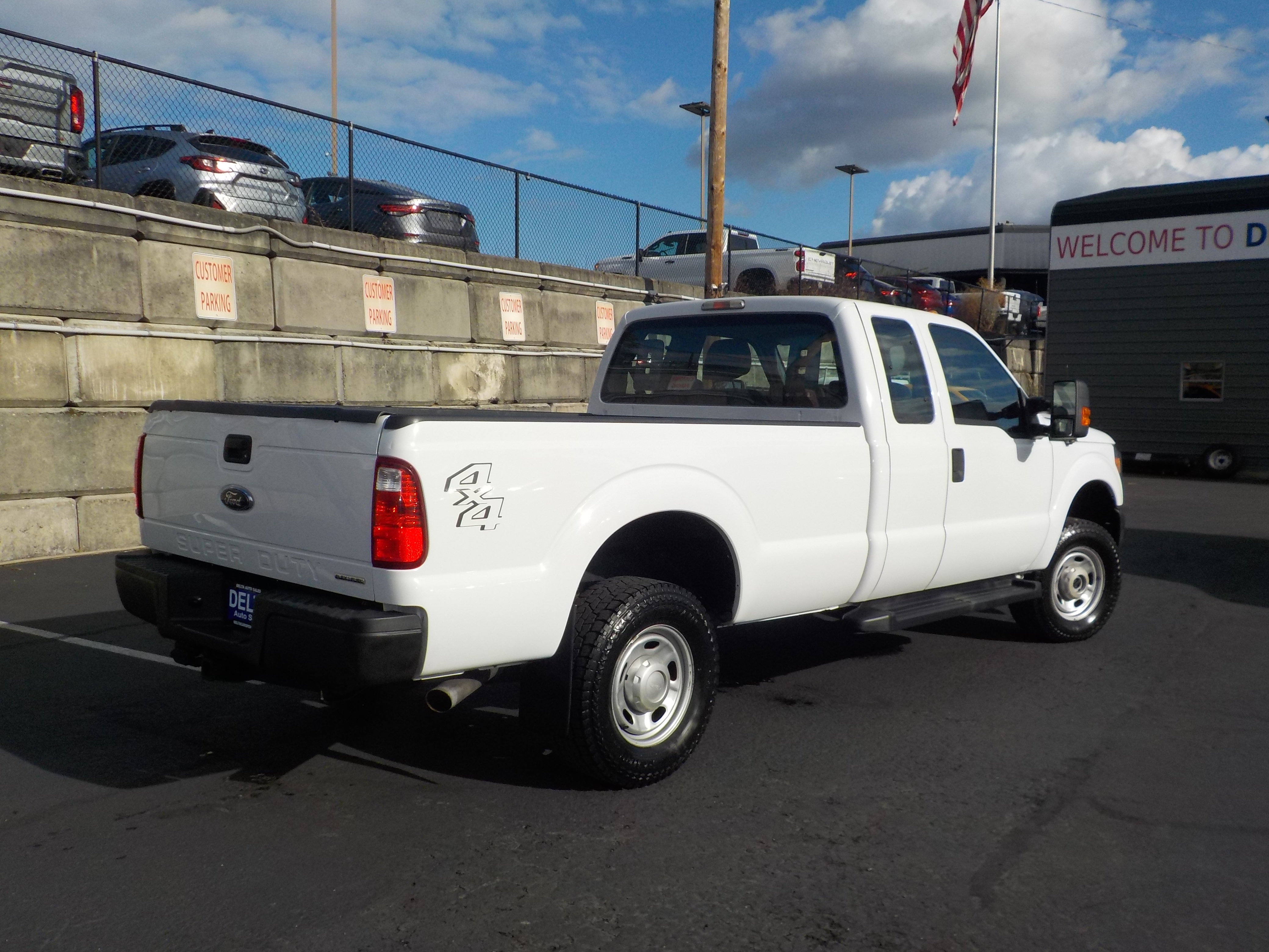 Used 2015 Ford F250 XL w/ Power Equipment Group AWD/4WD image 7