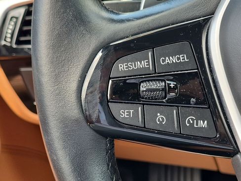 Used 2023 BMW 530i w/ Premium Package RWD image 19