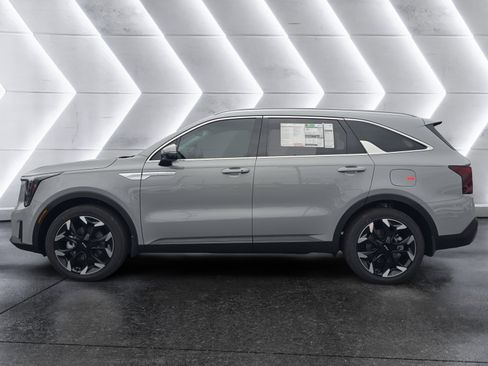 New 2026 Kia Sorento EX w/ EX Premium Package FWD image 2