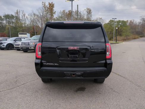 Used 2020 GMC Yukon XL SLT w/ Open Road Package image 7