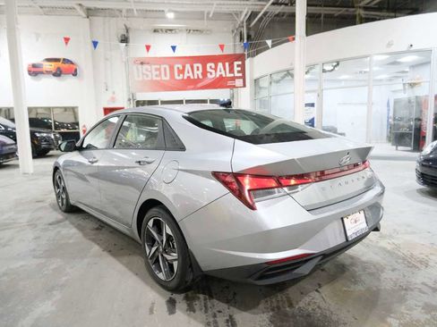 Used 2023 Hyundai Elantra SEL w/ Convenience Package image 8