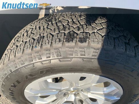 Used 2024 Chevrolet Silverado 1500 LTZ w/ LTZ Convenience Package II image 20