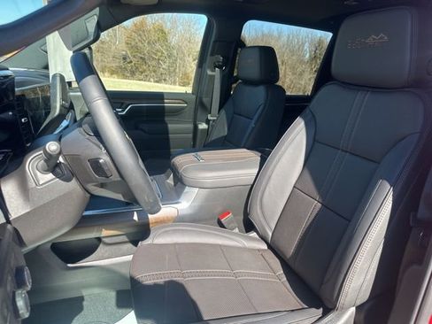 Used 2026 Chevrolet Silverado 3500 High Country w/ Technology Package image 18