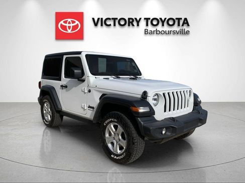Used 2022 Jeep Wrangler Sport AWD/4WD image 5