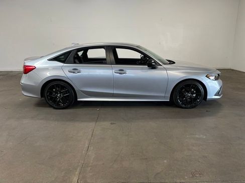 Used 2024 Honda Civic Sport image 2