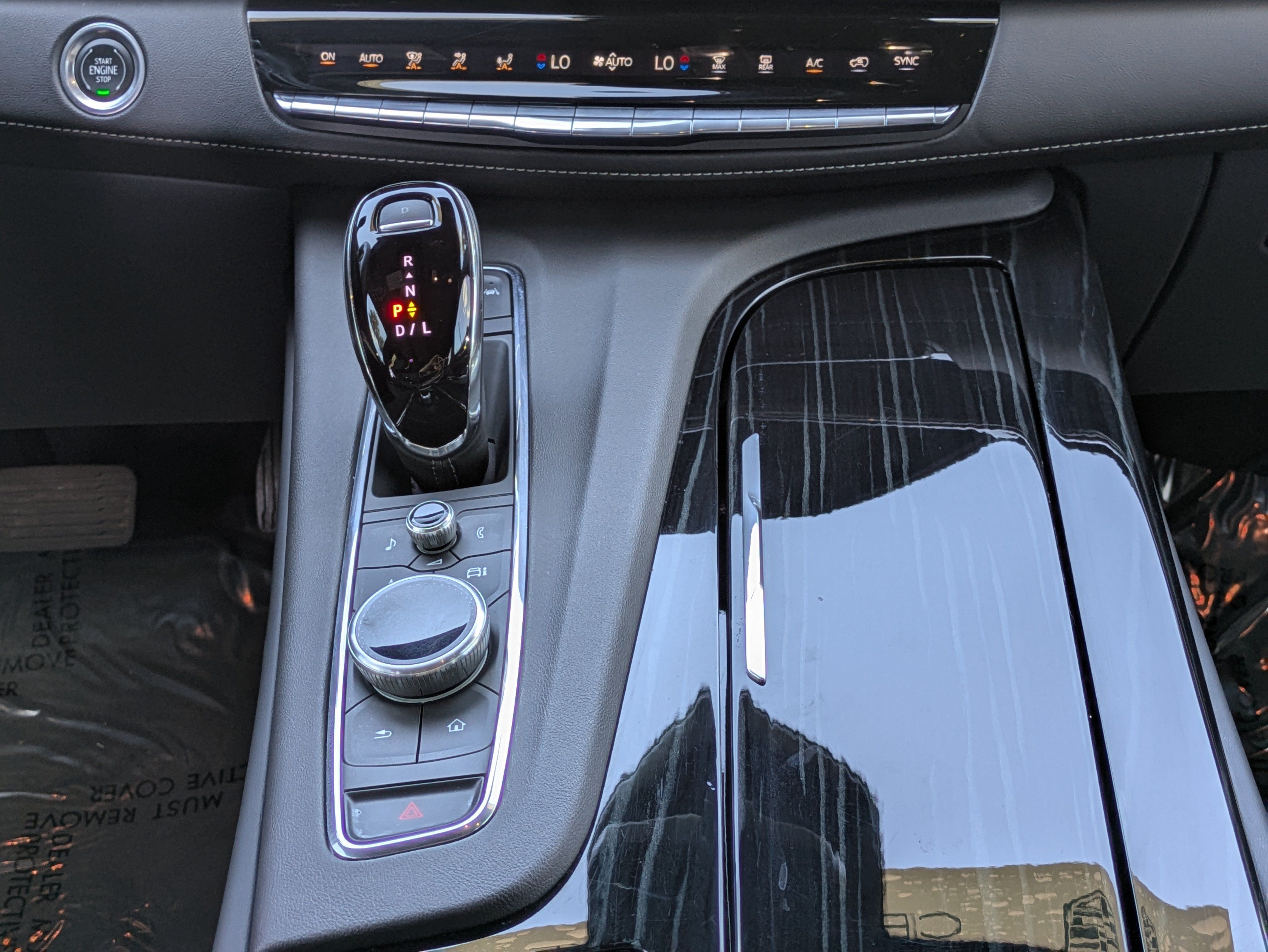 Certified 2024 Cadillac Escalade Sport AWD/4WD image 17