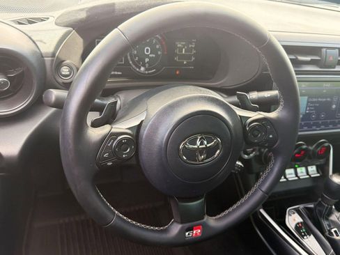 Used 2025 Toyota GR86 Premium RWD image 15