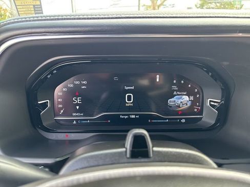 Used 2024 GMC Yukon Denali Ultimate image 19