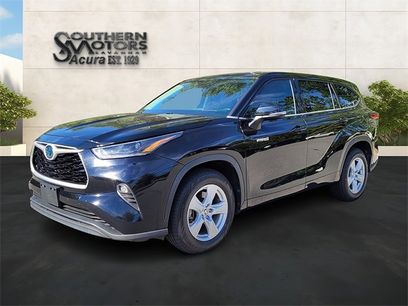 Used 2021 Toyota Highlander LE