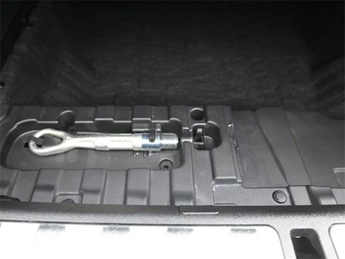 Used 2023 BMW X6 xDrive40i w/ M Sport Package image 29