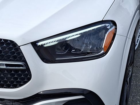 Certified 2026 Mercedes-Benz GLE 350 4MATIC image 9