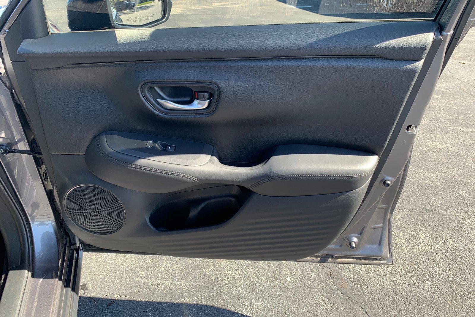 Certified 2025 Honda HR-V LX image 22