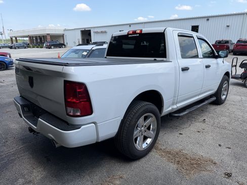 Used 2018 RAM 1500 Express w/ Express Value Package AWD/4WD image 15
