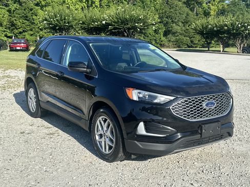 Used 2024 Ford Edge SEL AWD/4WD image 3