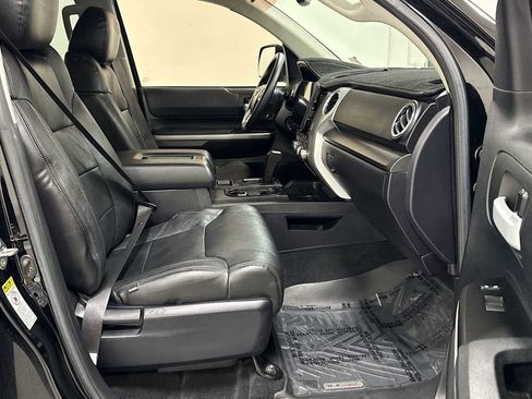 Certified 2017 Toyota Tundra SR5 image 28