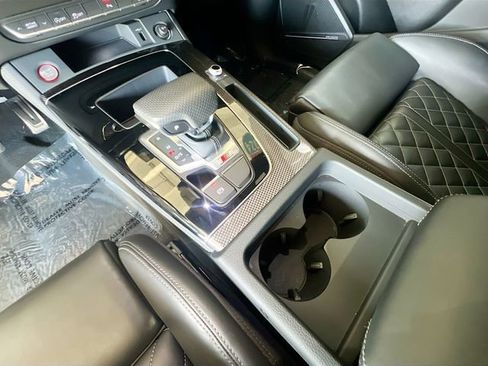 Used 2024 Audi SQ5 Premium Plus w/ Premium Plus Package image 25