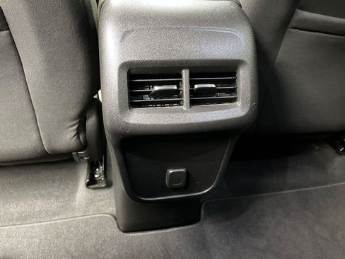 Certified 2018 Chevrolet Equinox LT AWD/4WD image 11