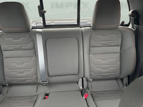 Used 2025 Nissan Frontier PRO-4X AWD/4WD image 11