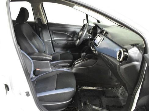 Used 2025 Nissan Versa SV w/ Trunk Package FWD image 28
