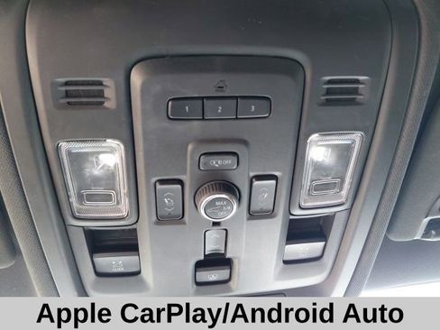 Used 2023 Chevrolet Suburban Premier AWD/4WD image 23