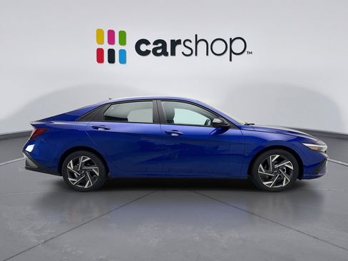 Used 2025 Hyundai Elantra Sport image 6