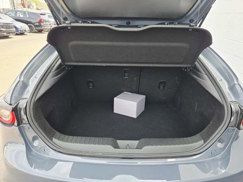 Certified 2025 MAZDA MAZDA3 Hatchback w/Premium Plus Pkg image 11